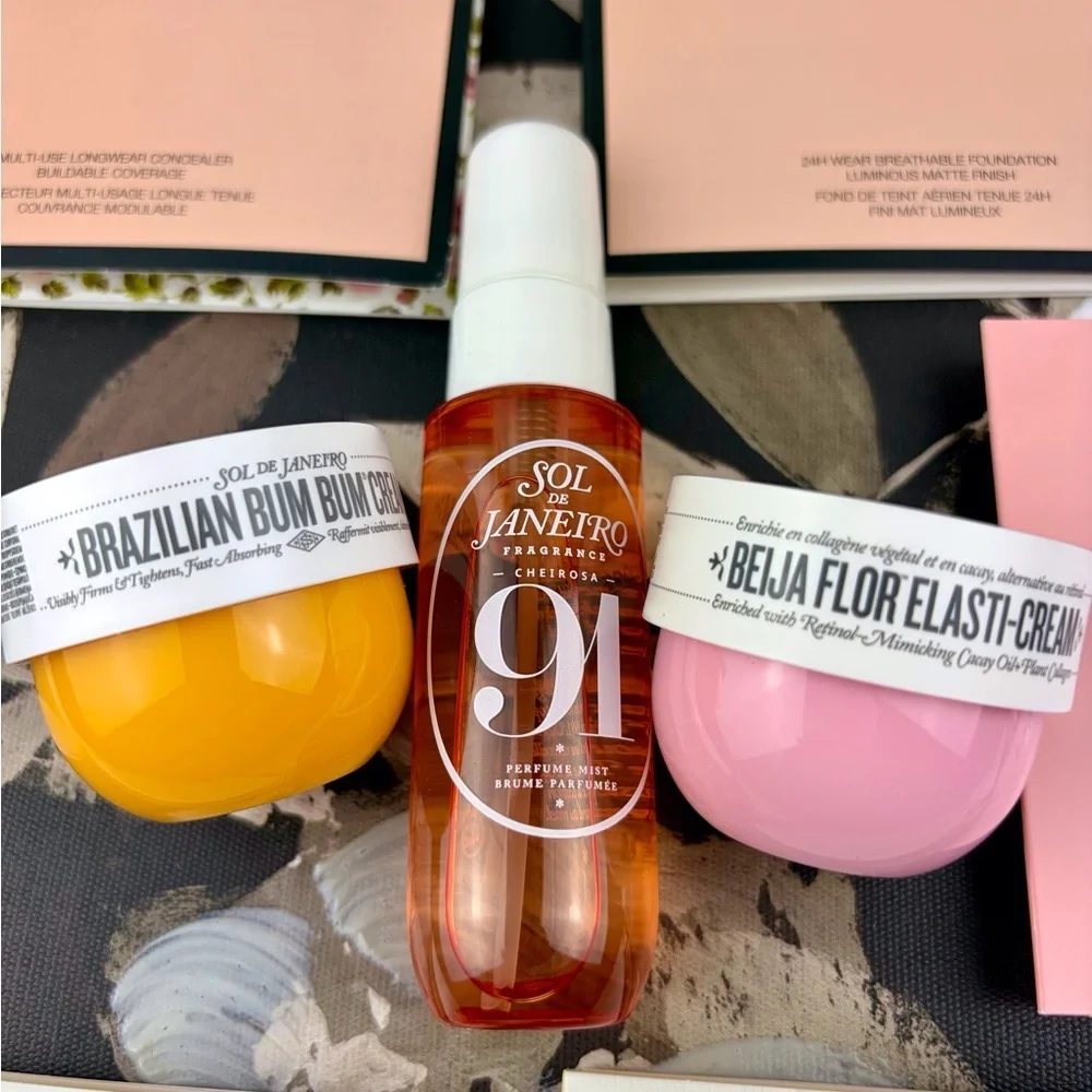 NIB Sephora Beauty Insider 13 Piece Beauty and Body Care Set.